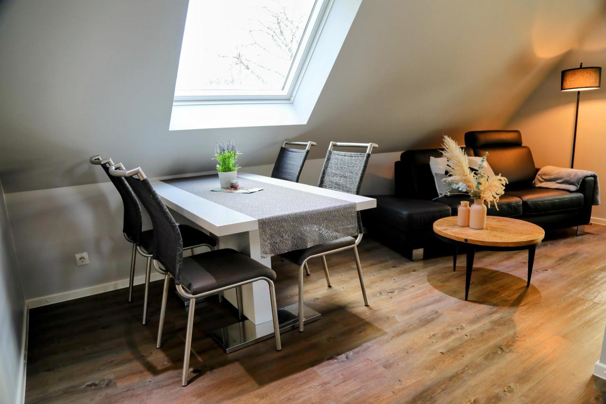 Eine Sehr Gemuetliche Dachgeschoss Ferienwohnung Ihlow  Luaran gambar